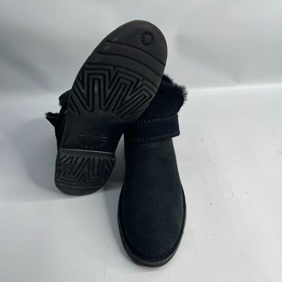 UGG Mckay Black Booties Sz 7.5 Fold Up Down Whipstitch Detail Rivet (READ) - Picture 7 of 9